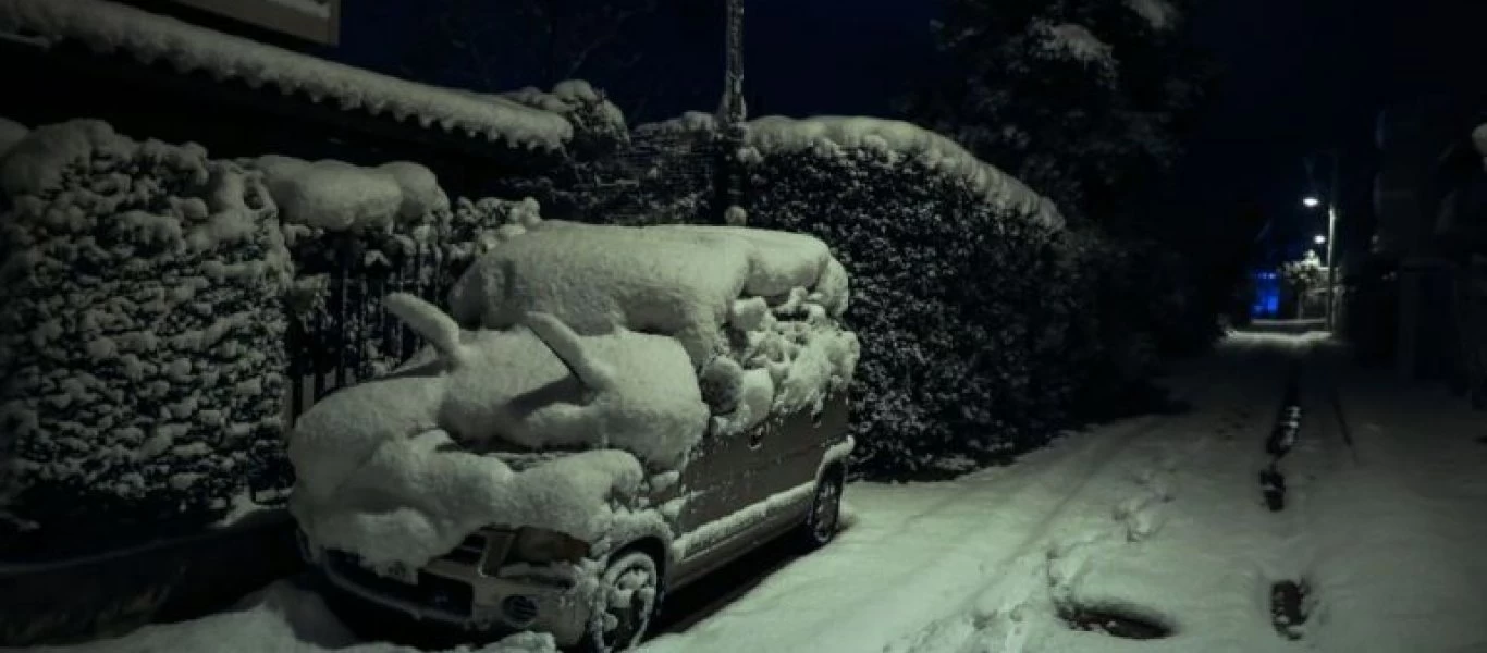 Σκοτάδι στην Αττική: 250.000 νοικοκυριά χωρίς ηλεκτρικό ρεύμα ακόμα και πάνω από 24 ώρες